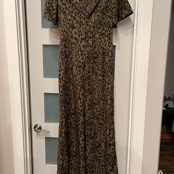 PRICE DROP ⬇️⬇️⬇️Beautiful !!!! Lost in Lunar. ‘Calli’ pantsuit. - Picture 7 of 9